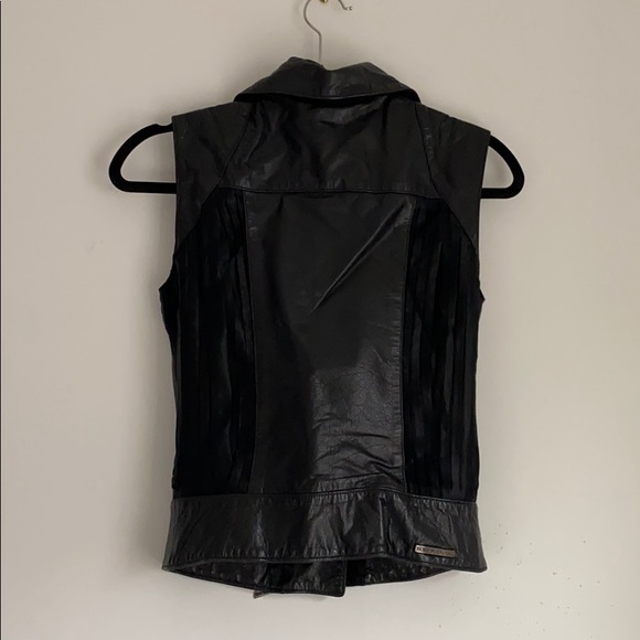 Leather vest - Picture 8 of 8